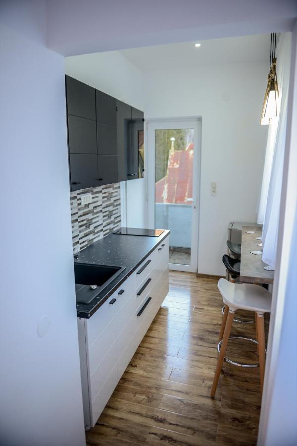 Laura Apartments Синая Экстерьер фото