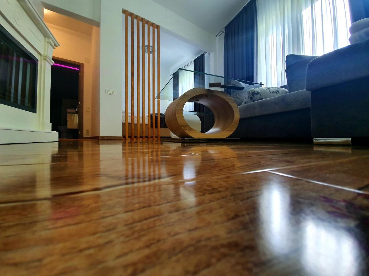 Laura Apartments Синая Экстерьер фото